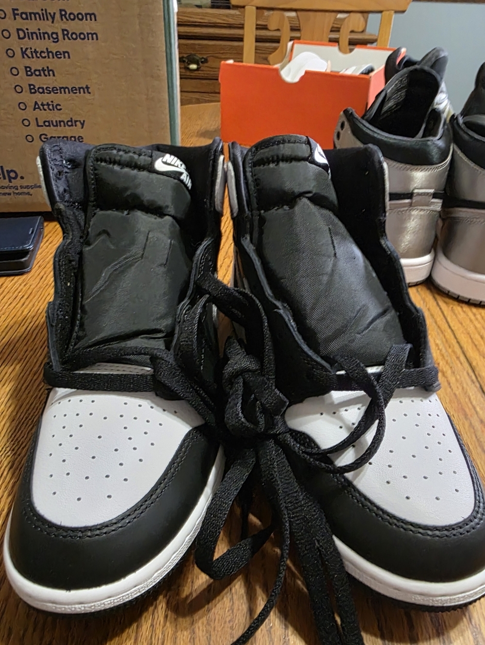 Nike Air Jordan 1 High Size 7y/8.5 Women - Black & Light Gray Brand New
